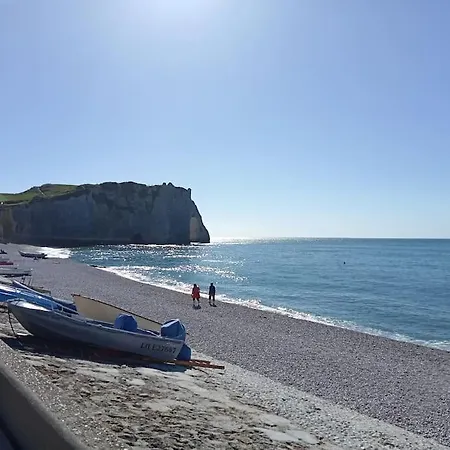 Eiffeil Ocean